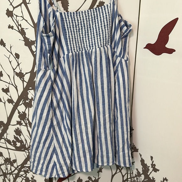 Blue and white striped old navy dress - Picture 4 of 5
